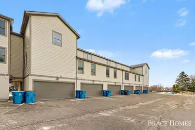 2074 Celadon Drive NE, Grand Rapids, MI 49525 - Photo 32