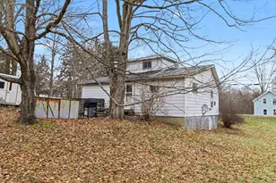 725 N Paw Paw St, Lawrence, MI 49064 - Photo 2