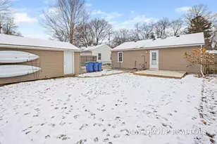 2901 Cheney Ave NE, Grand Rapids, MI 49505 - Photo 30