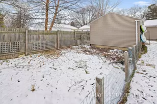 2901 Cheney Ave NE, Grand Rapids, MI 49505 - Photo 32