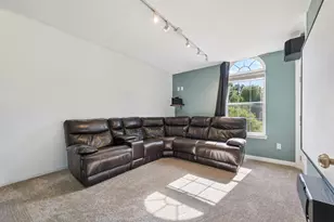 959 Menominee Dr, Howell, MI 48843 - Photo 36