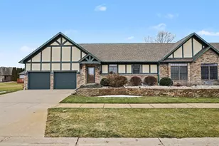 4658 Luther Path, Saint Joseph, MI 49085 - Photo 2