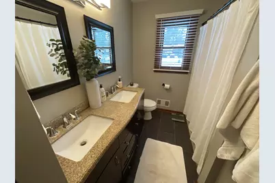 2441 N Division Avenue, Holland, MI 49424 - Photo 24