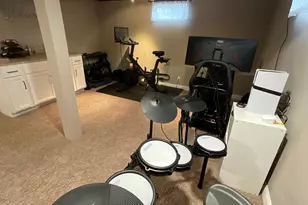 2441 N Division Ave, Holland, MI 49424 - Photo 36