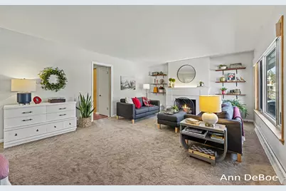 75 Oswego Street NW, Grand Rapids, MI 49504 - Photo 4