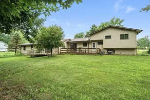 9222 N McKinley Rd, Montrose, MI 48457 - Photo 2