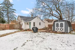 66 S Fremont St NE, Rockford, MI 49341 - Photo 34