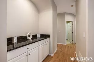 3890 Clearview St NE, Grand Rapids, MI 49546 - Photo 8