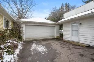 1415 Henderson Dr, Kalamazoo, MI 49006 - Photo 32