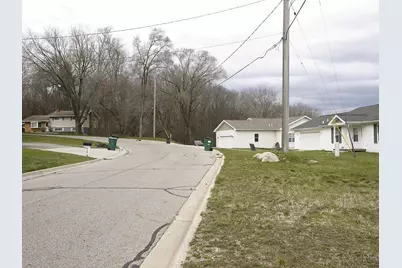 46 N New Moon Terrace N, Springfield, MI 49037 - Photo 4