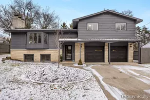 3106 Chamberlain Ave SE, Grand Rapids, MI 49508 - Photo 1