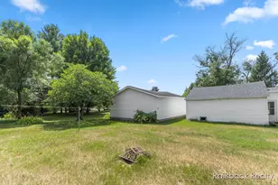 1408 E Pine Hill Ave, White Cloud, MI 49349 - Photo 20