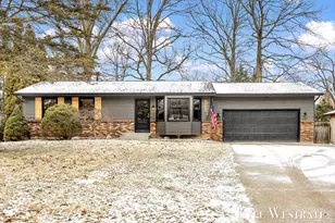 3425 Cascade Rd SE, Grand Rapids, MI 49546 - Photo 1