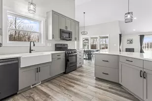 9887 Clyde Park Ave SW, Byron Center, MI 49315 - Photo 6