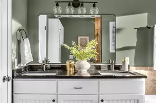 5664 Nancy Dr SW, Wyoming, MI 49418 - Photo 34