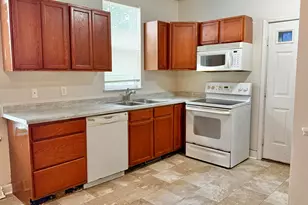 821 Trimble Ave, Kalamazoo, MI 49048 - Photo 4