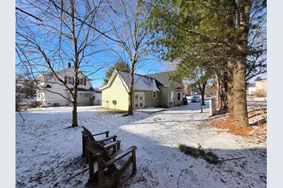 225 W Lincoln Avenue, Ionia, MI 48846 - Photo 2