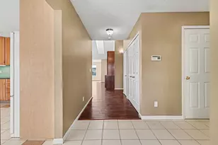 212 Chauncey Ct, Marshall, MI 49068 - Photo 2