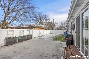 1935 Menominee Dr SE, Grand Rapids, MI 49506 - Photo 30