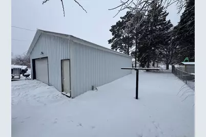 190 E Spruce Street, Harrison, MI 48625 - Photo 8