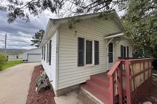 190 E Spruce St, Harrison, MI 48625 - Photo 16