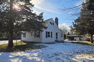 1026 60th St SE, Grand Rapids, MI 49508 - Photo 2