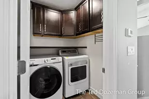 380 Elm St, Holland, MI 49424 - Photo 24