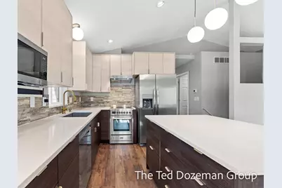 380 Elm Street, Holland, MI 49424 - Photo 10