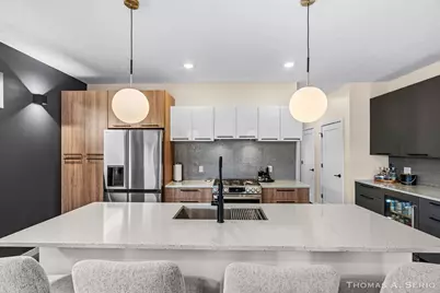 593 W Webster Avenue, Muskegon, MI 49440 - Photo 6