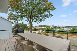 593 W Webster Ave, Muskegon, MI 49440 - Photo 2