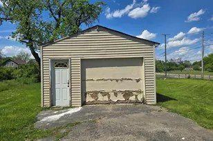 323 Ferry Ave, Pontiac, MI 48341 - Photo 18