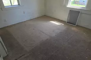 323 Ferry Ave, Pontiac, MI 48341 - Photo 10