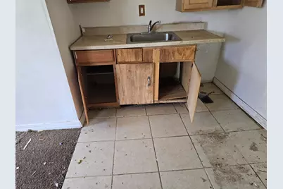 323 Ferry Avenue, Pontiac, MI 48341 - Photo 6