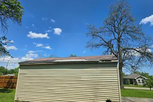 323 Ferry Ave, Pontiac, MI 48341 - Photo 20