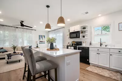 121 S Barker Street, New Buffalo, MI 49117 - Photo 8