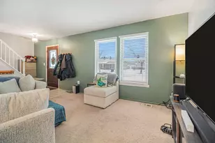 1381 Hampshire Dr, Canton, MI 48188 - Photo 6