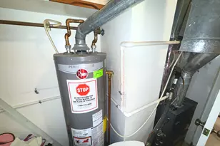 7361 Radcliff Dr, West Bloomfield, MI 48322 - Photo 28