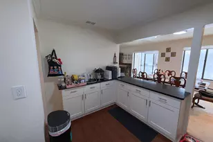 7361 Radcliff Dr, West Bloomfield, MI 48322 - Photo 20