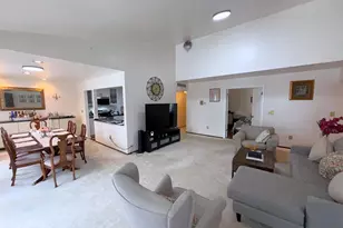 7361 Radcliff Dr, West Bloomfield, MI 48322 - Photo 10