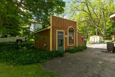 8425 Parshallville Road, Fenton, MI 48430 - Photo 36