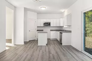 7177 Belle Pointe Dr, Belleville, MI 48111 - Photo 8