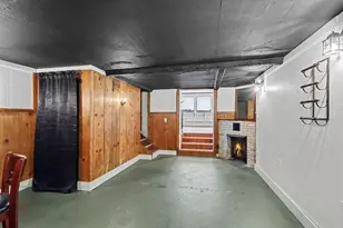 146 W Crooked Lake Dr W, Kalamazoo, MI 49009 - Photo 14