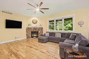 6288 Hawthorne Ct, Saugatuck, MI 49453 - Photo 8
