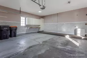 2890 Parkside Dr, Jenison, MI 49428 - Photo 4