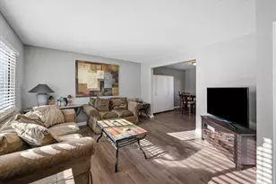 1633 Majon Dr, Highland, MI 48356 - Photo 16