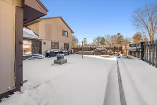 1633 Majon Dr, Highland, MI 48356 - Photo 8