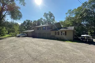 260 W Unadilla St, Pinckney, MI 48169 - Photo 2