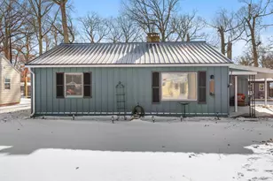 2413 Sylvan Dr, Hillsdale, MI 49242 - Photo 2