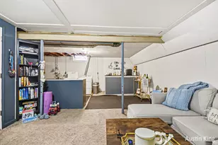 1977/1979 Radcliff Ave SE, Grand Rapids, MI 49506 - Photo 32