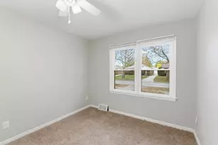 22130 Marlow St, Oak Park, MI 48237 - Photo 4